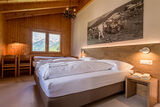 Dreibettzimmer im Hotel Walser, Goms